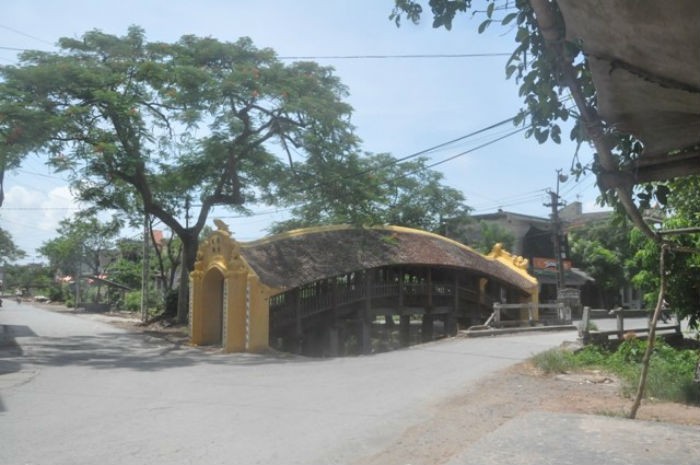 Cầu Ngói chùa Lương
